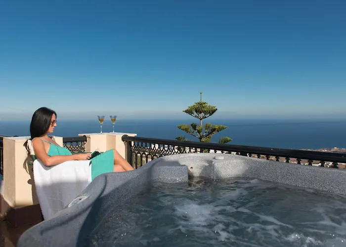 Aelia By Eltheon * Imerovígli